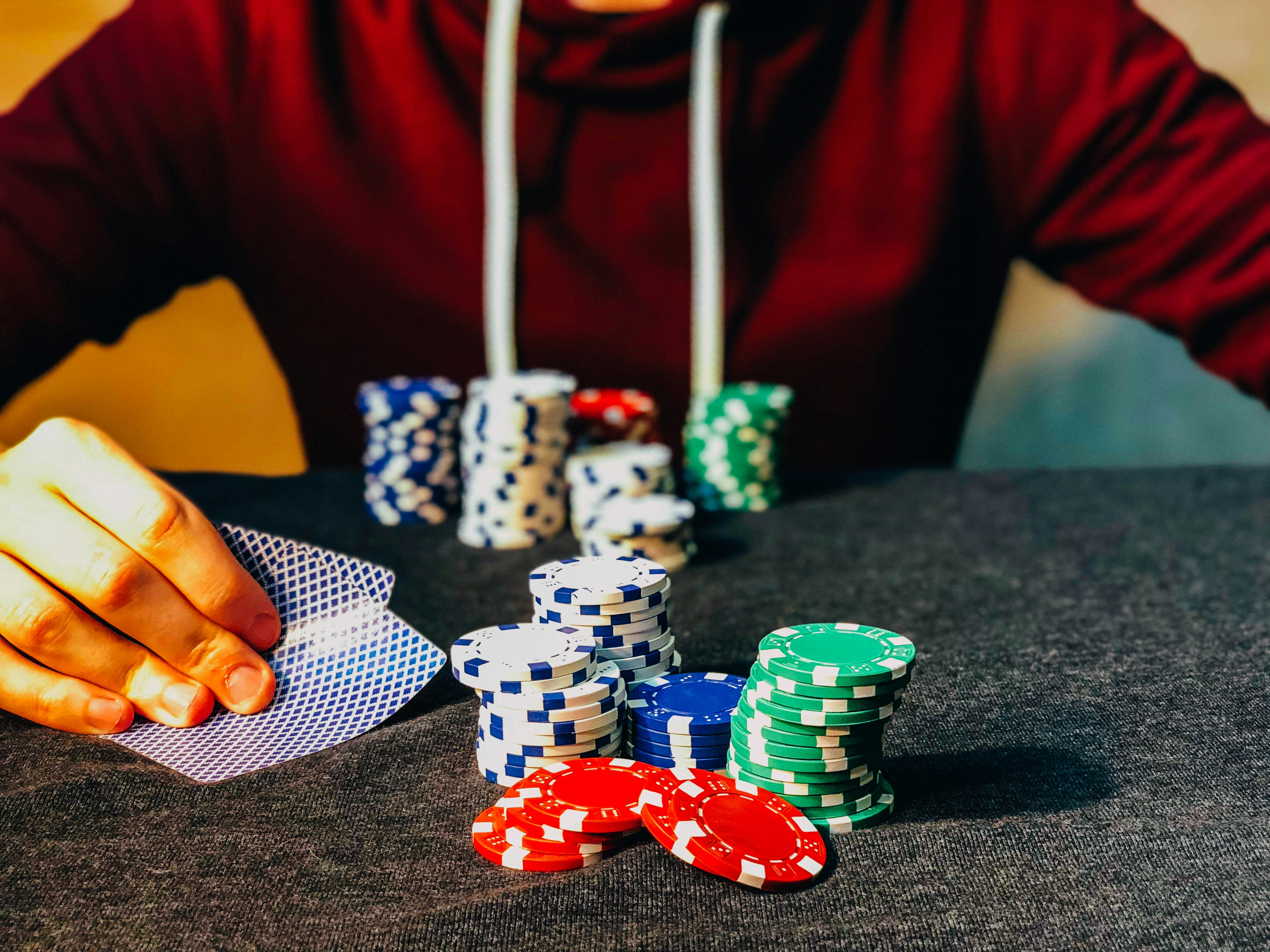 Unlock profitable gambling principles with Luckypari's exclusive review